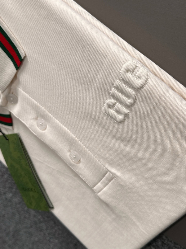 ブランドTシャツ着用イメージ